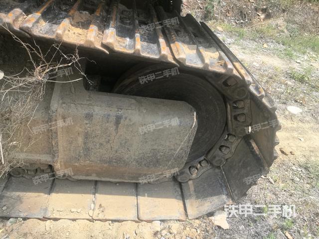 右側(cè)履帶整體(行走機(jī)構(gòu)) 右側(cè)履帶整體(行走機(jī)構(gòu))