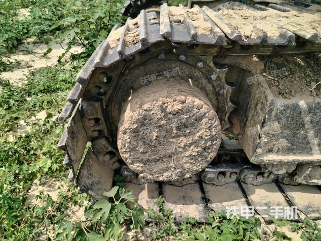 左驱动轮(行走机构) 左驱动轮(行走机构)