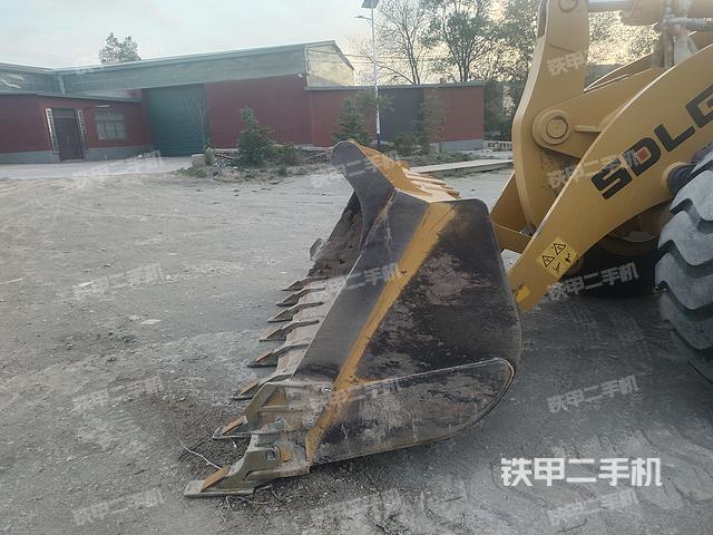 工作装置整体（整机外观及大件）