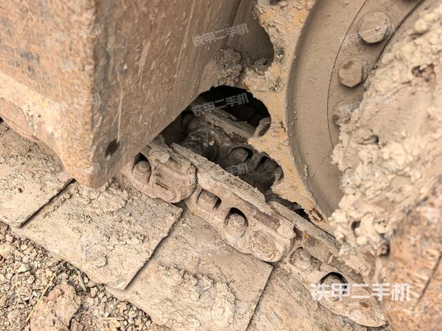 左側(cè)行走馬達蓋板（行走機構(gòu)）