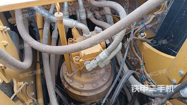 發(fā)動機整體俯視(整機外觀) 發(fā)動機整體俯視(整機外觀)