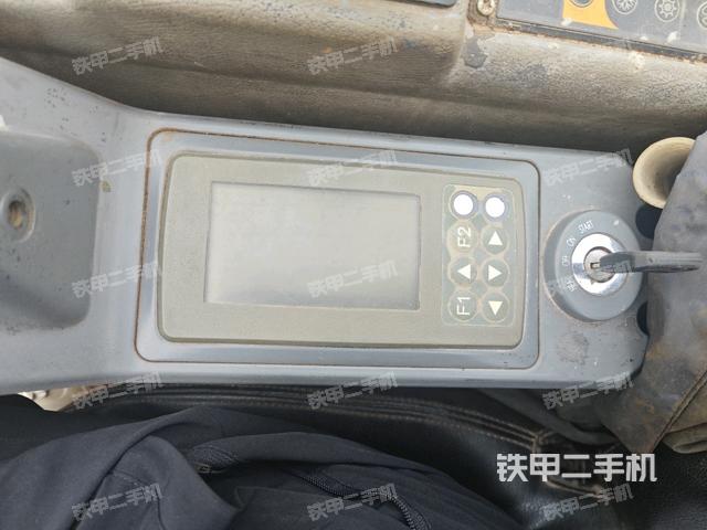 顯示屏?(駕駛室部分) 顯示屏?(駕駛室部分)