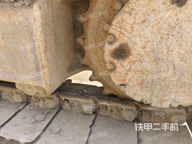 右驱动轮(行走机构) 右驱动轮(行走机构)