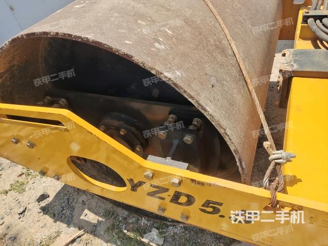 正后側(cè)(壓路機(jī)前后車架) 正后側(cè)(壓路機(jī)前后車架)
