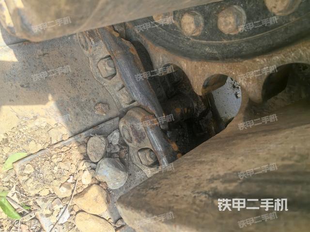 右側(cè)行走馬達(dá)蓋板(行走機(jī)構(gòu)) 右側(cè)行走馬達(dá)蓋板(行走機(jī)構(gòu))