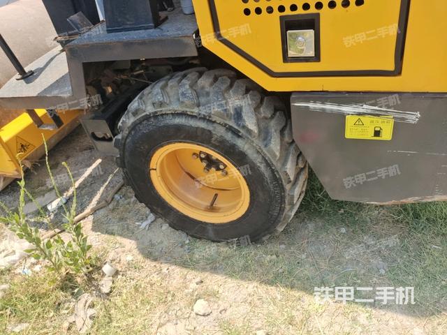 鋼輪厚度(壓路機(jī)前后車架) 鋼輪厚度(壓路機(jī)前后車架)