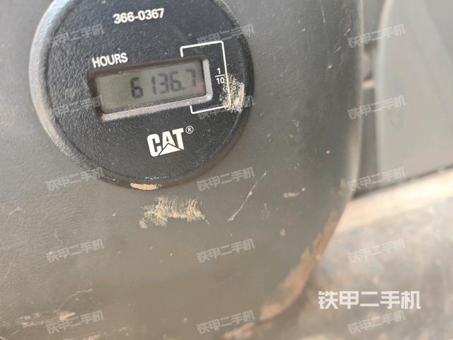 显示屏 (驾驶室部分) 显示屏 (驾驶室部分)