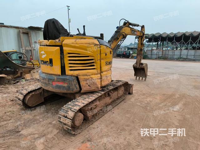 右后45(整機(jī)外觀) 右后45(整機(jī)外觀)