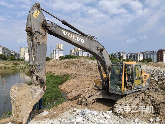 沃爾沃EC210BLC挖掘機