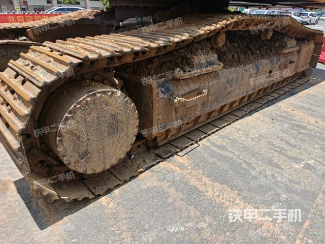 左側履帶整體?(行走機構) 左側履帶整體?(行走機構)