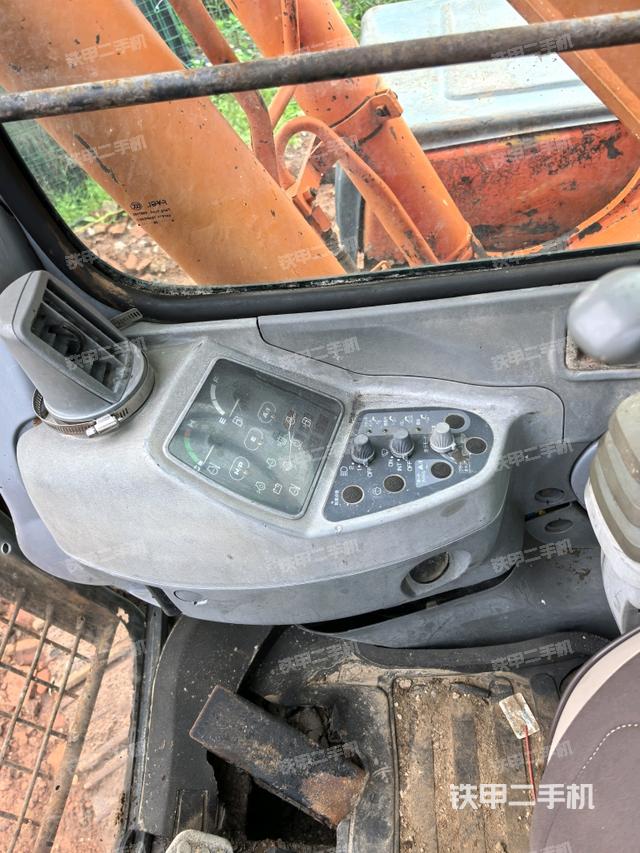 顯示屏?(駕駛室部分) 顯示屏?(駕駛室部分)