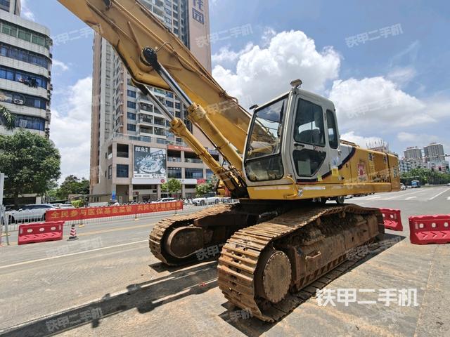 加藤HD2045III挖掘機(jī)