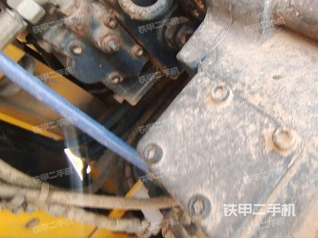 液壓泵斜45?右(大件艙室) 液壓泵斜45?右(大件艙室)