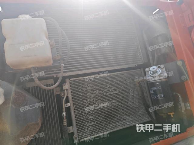 散熱器正面（大件艙室）