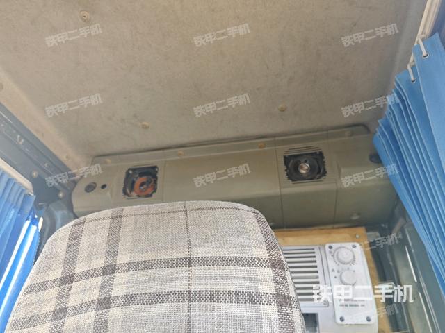 座椅后部(驾驶室部分) 座椅后部(驾驶室部分)