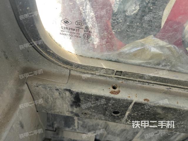 后窗玻璃角標(biāo)(駕駛室部分) 后窗玻璃角標(biāo)(駕駛室部分)