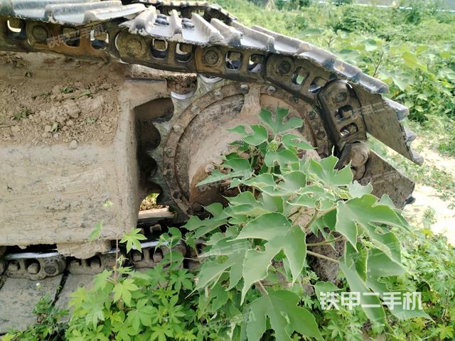 右驱动轮(行走机构) 右驱动轮(行走机构)