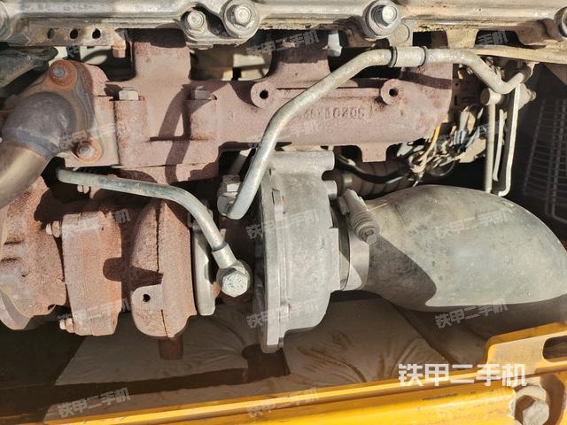 氣門室蓋螺絲特寫(上車部件) 氣門室蓋螺絲特寫(上車部件)