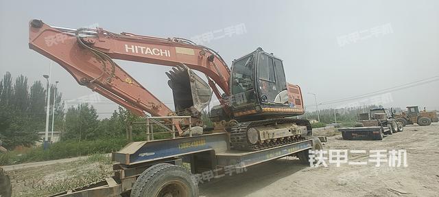 日立ZX130-5A挖掘機(jī)
