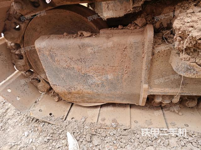 左导向轮(行走机构) 左导向轮(行走机构)