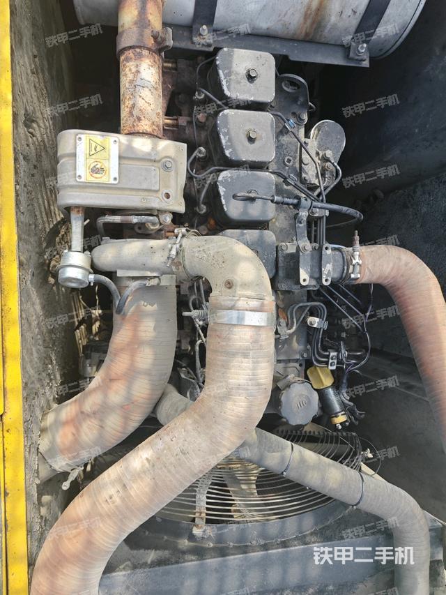 发动机室(上车部件) 发动机室(上车部件)