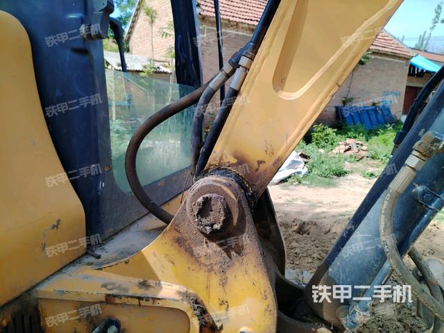 大臂根部?斜(工作和回轉(zhuǎn)裝置) 大臂根部?斜(工作和回轉(zhuǎn)裝置)