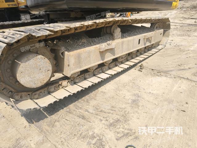 左侧履带整体 (行走机构) 左侧履带整体 (行走机构)