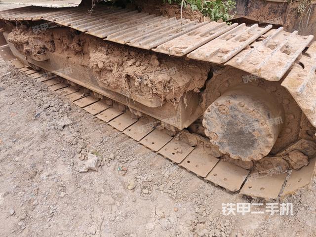 左侧履带整体 (行走机构) 左侧履带整体 (行走机构)