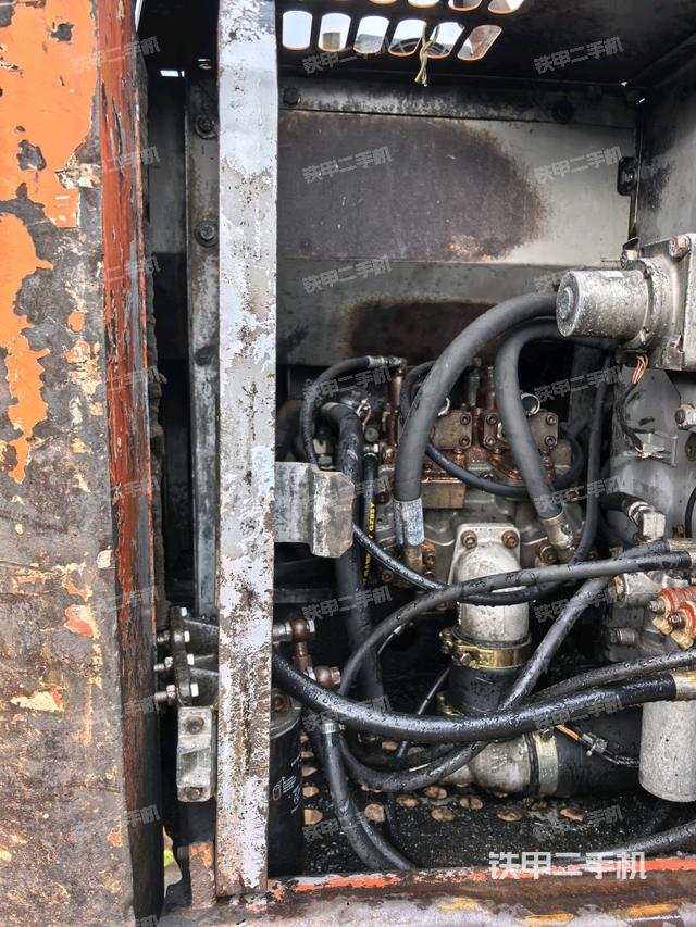 液壓泵室(大件艙室) 液壓泵室(大件艙室)