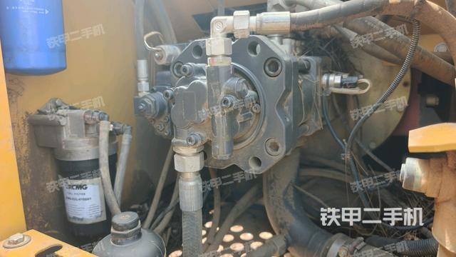 液壓泵斜45?左(大件艙室) 液壓泵斜45?左(大件艙室)