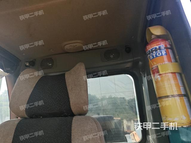 座椅后部（駕駛室部分）