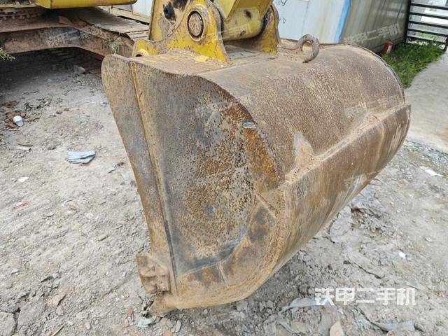 铲斗45度(工作和回转装置) 铲斗45度(工作和回转装置)