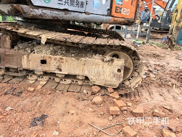 右側(cè)履帶整體(行走機(jī)構(gòu)) 右側(cè)履帶整體(行走機(jī)構(gòu))