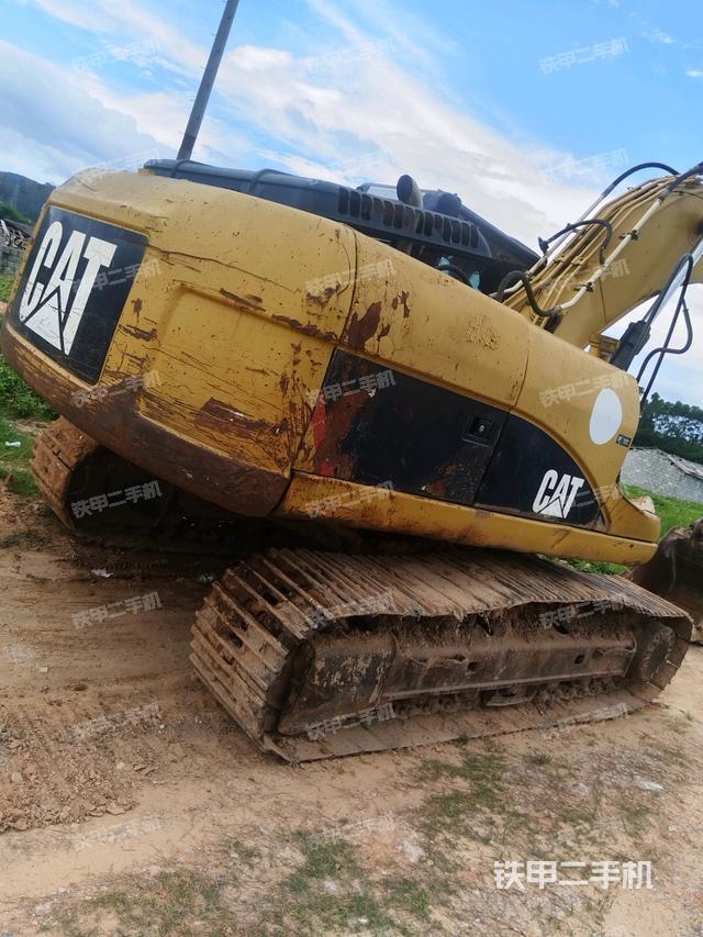 整機右后45°(整機外觀) 整機右后45°(整機外觀)