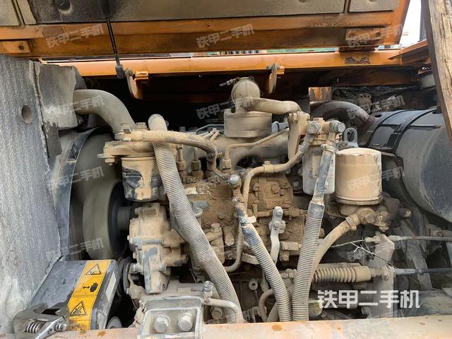 發(fā)動(dòng)機(jī)整體俯視(整機(jī)外觀) 發(fā)動(dòng)機(jī)整體俯視(整機(jī)外觀)
