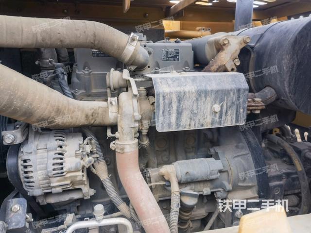 發(fā)動機整體俯視(整機外觀) 發(fā)動機整體俯視(整機外觀)