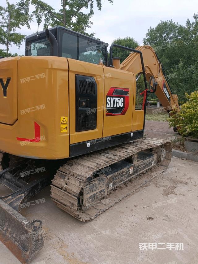 整機(jī)右后45°(整機(jī)外觀) 整機(jī)右后45°(整機(jī)外觀)