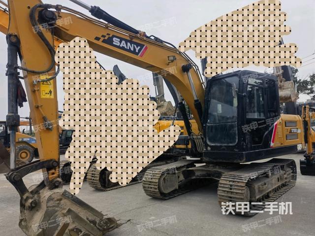 三一重工SY135C挖掘機