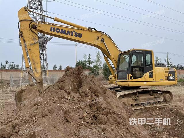 小松PC200-8M0挖掘機(jī)