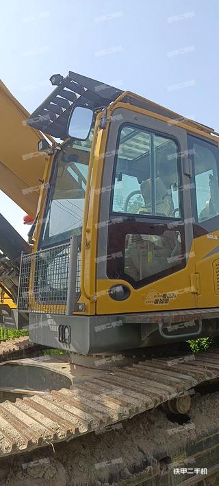 山东临工E6500FP挖掘机实拍图片