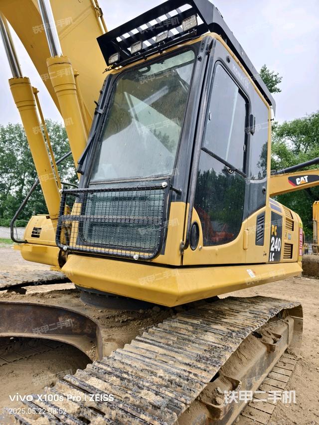 驾驶室整体(整机外观) 驾驶室整体(整机外观)