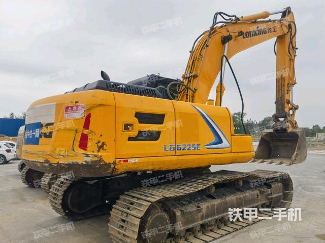 整機(jī)右后45°(整機(jī)外觀) 整機(jī)右后45°(整機(jī)外觀)
