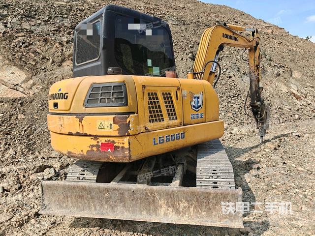 右后45(整机外观) 右后45(整机外观)