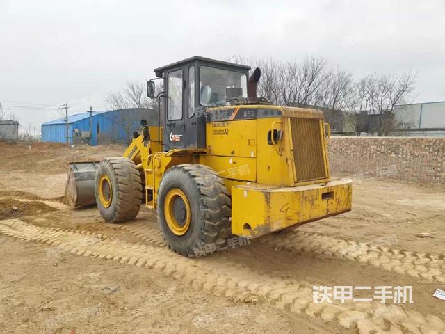 駕駛室操作臺（整機外觀及大件）