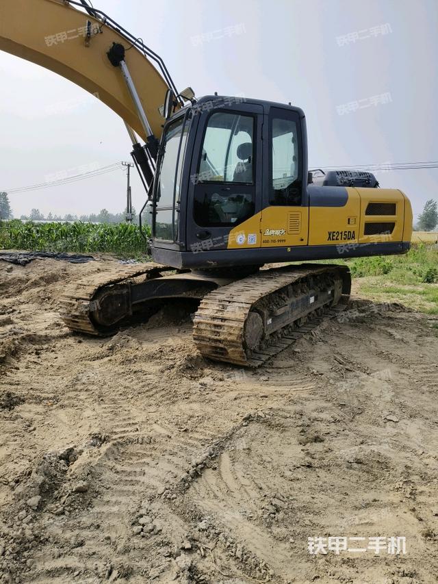 铲斗45度(工作和回转装置) 铲斗45度(工作和回转装置)