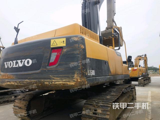 整机右后45°(整机外观) 整机右后45°(整机外观)