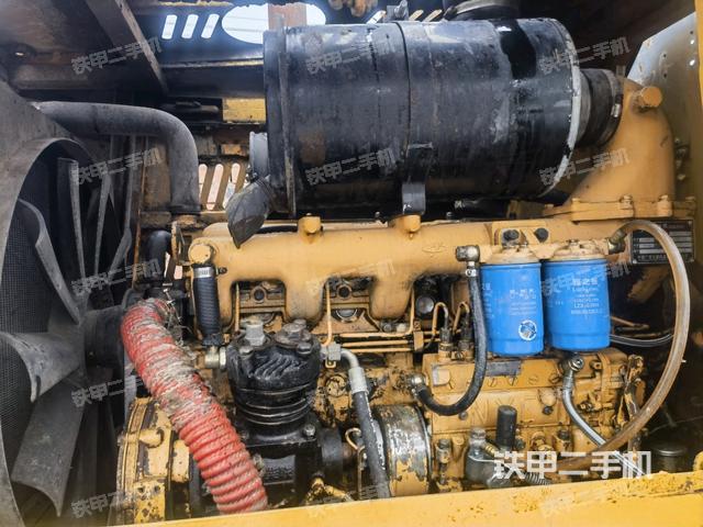 發(fā)動機(jī)左側(cè)(整機(jī)外觀及大件) 發(fā)動機(jī)左側(cè)(整機(jī)外觀及大件)