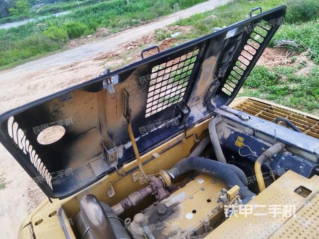 發(fā)動機整體俯視(整機外觀) 發(fā)動機整體俯視(整機外觀)