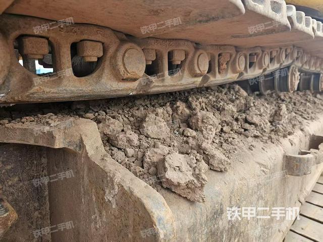 单侧履带整体（整机外观）