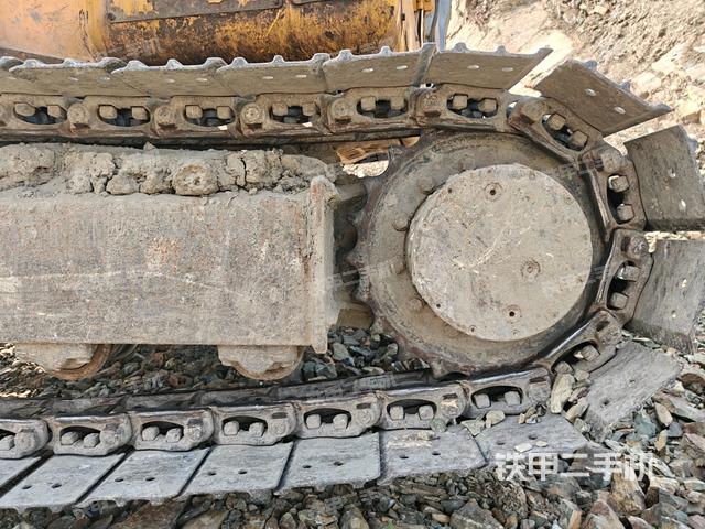 左驱动轮(行走机构) 左驱动轮(行走机构)